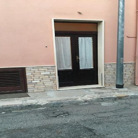 La Casetta Di Angela 曼杜里亚 外观 照片